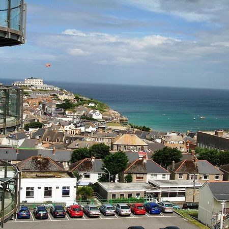 2Bed With Pool & Sea View Apartment New Quay Exterior foto